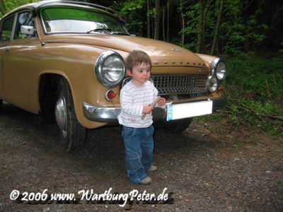 ganz niedliche kleine Beifahrerin